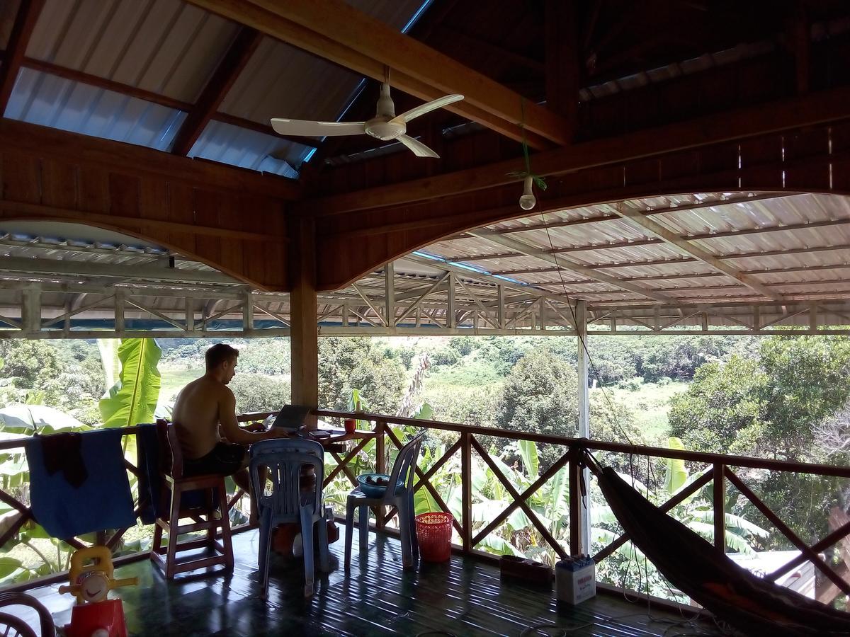Mr Pov Home Stay Banlung Esterno foto